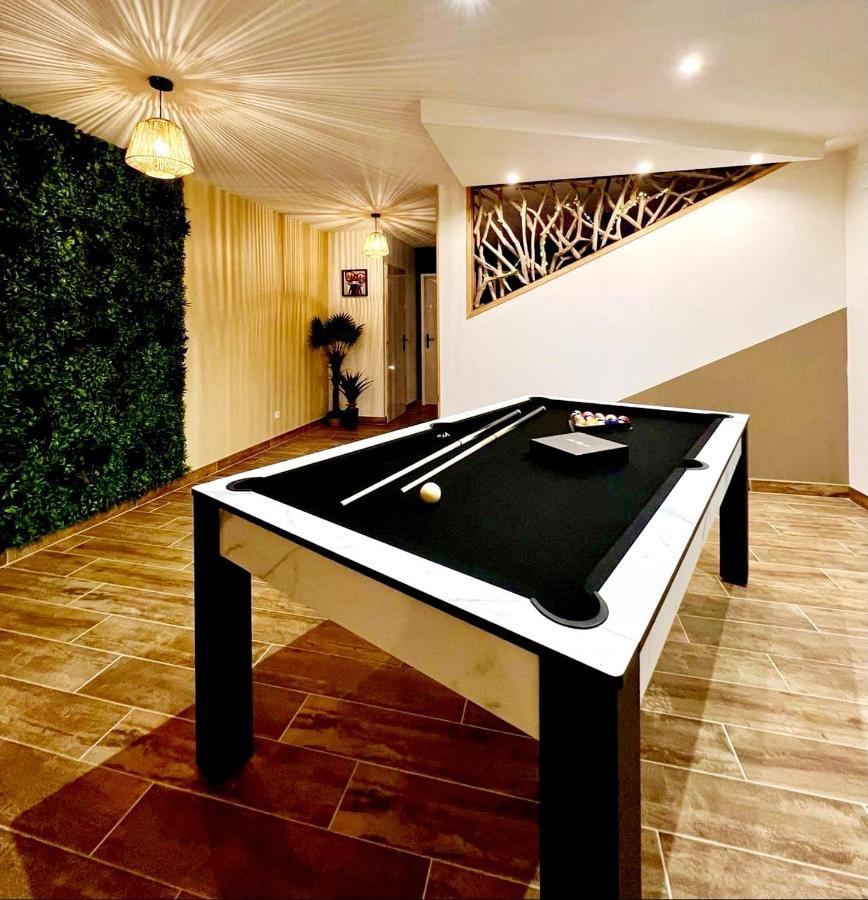 A Fleur De Spa : Maison Chaleureuse Avec Spa Privatif Et Billard. Coulogne Luaran gambar