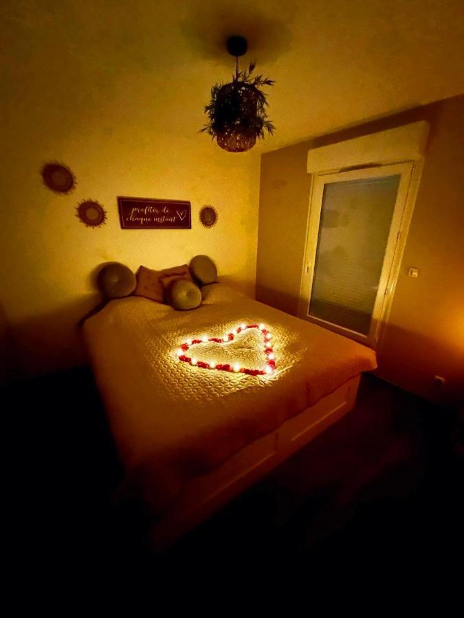 A Fleur De Spa : Maison Chaleureuse Avec Spa Privatif Et Billard. Coulogne Luaran gambar