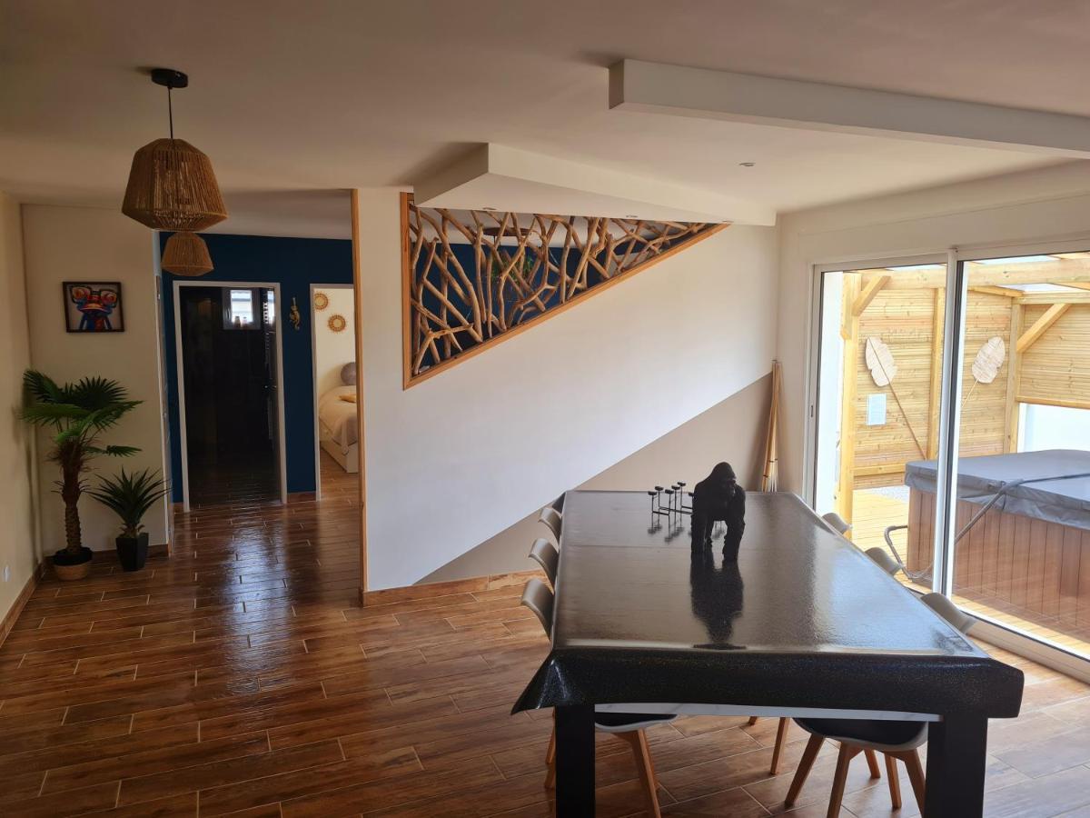 A Fleur De Spa : Maison Chaleureuse Avec Spa Privatif Et Billard. Coulogne Luaran gambar